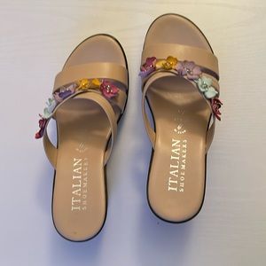 Adorable Italian Shoemakers sandal!